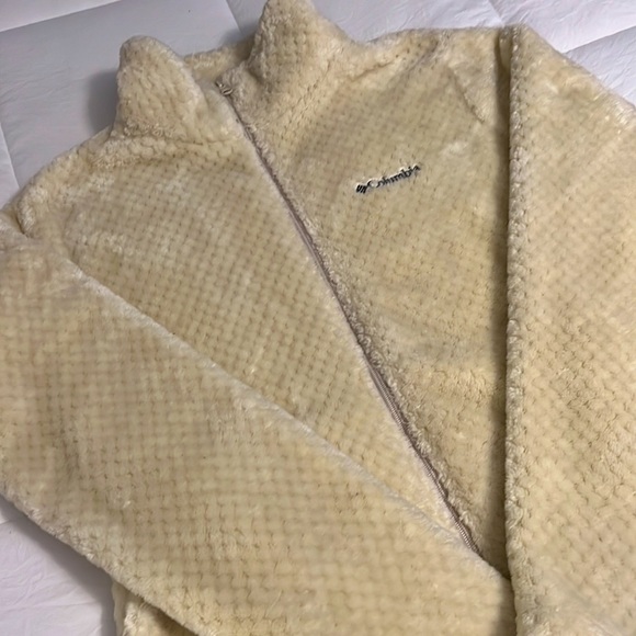 Columbia Textured Cream Fleece - Picture 2 of 6